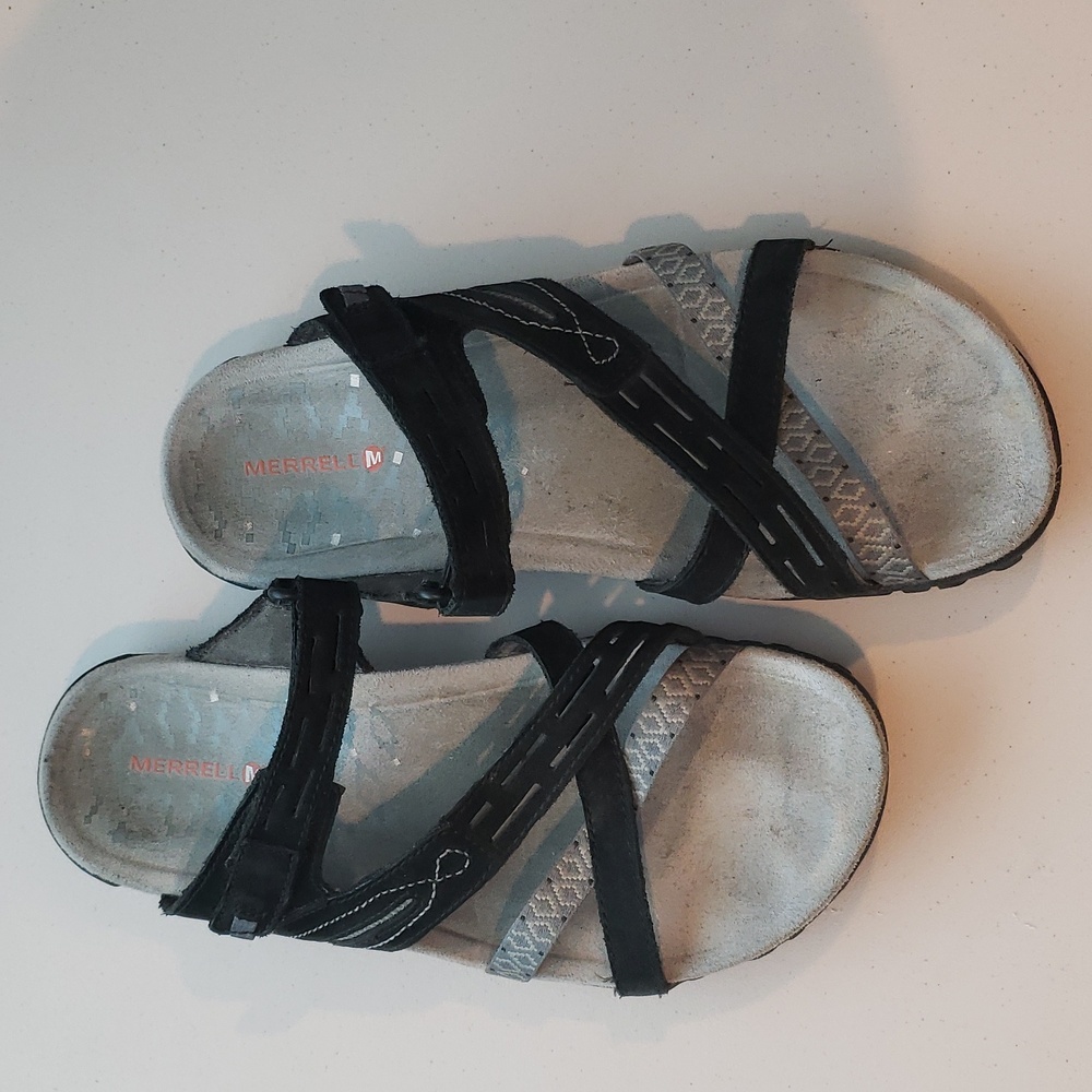 Merrell Black and Gray Strappy Sandals